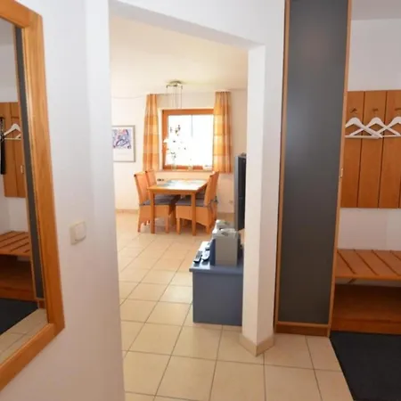 Apartment Hilse Nr 4 *